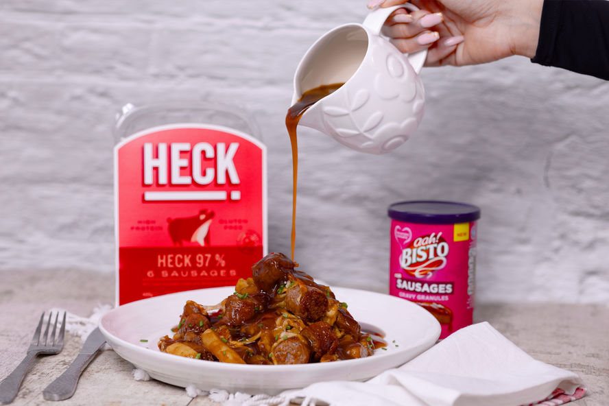 Cheesy chips & gravy with Heck 97!