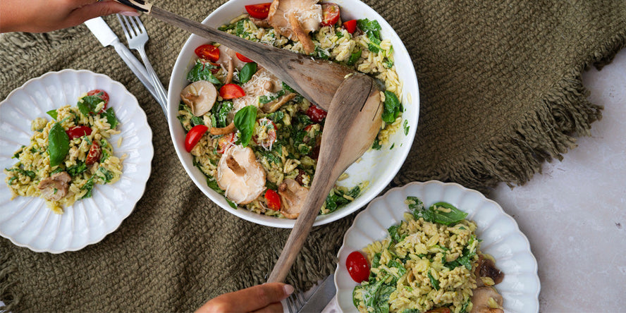 Chicken, orzo spinach salad with a kickin' protein dressing